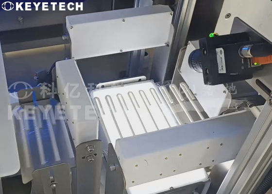 Машина для инспекции соломинок для напитков в рулонной упаковке с устройством этикетирования